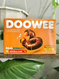 Bánh Doowee Donut Phủ Sôcôla Nhân Mứt Cam
